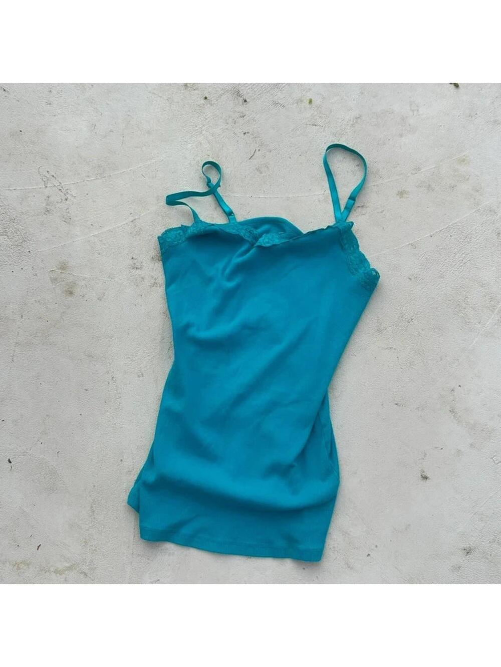 Y2K Tank Size L